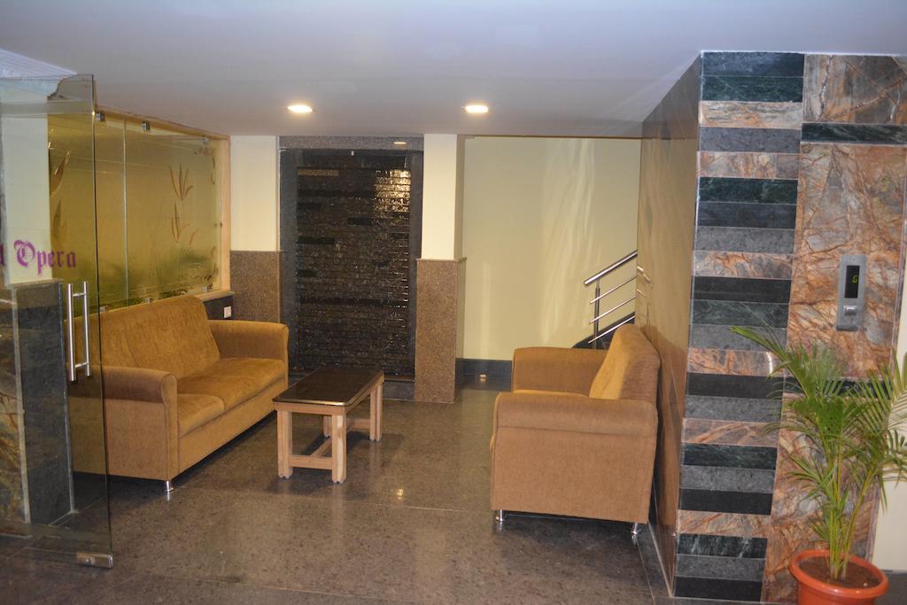 Hotel Royal Opera העיר בנגלור מראה חיצוני תמונה